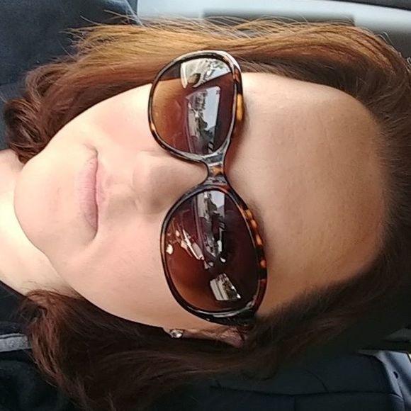 Meet your Posher, Sab - Picture 1 of 1